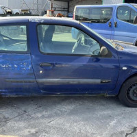 Vehicule-RENAULT-CLIO-2-PHASE-2-2003-9d3ae4da5a264d43f5d066eb0a1e18fb915aa81c2631e9b487fd84eabe422f1a_mtn.jpg