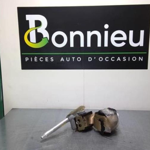 Ceinture arriere droit