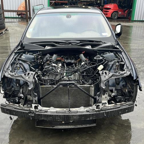 Vehicule-BMW-735-2002-bd9ae0e6f166b3705b4819fbb030e08299597a621b55a2286344fb05e0e80c8f_mtn.jpg