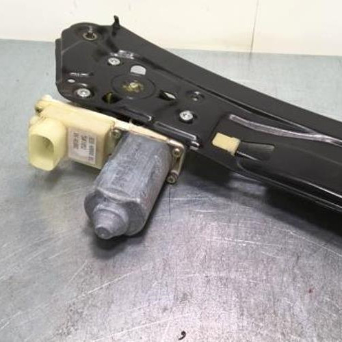 Moteur leve vitre arriere gauche