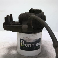 68833369-08dcfb14-d0b0-4ba2-b75a-58ed2d3a1533-Piece-68833369-Etrier-arriere-gauche-8V0615423D-AUDI-A3-3-SPORTBACK-PHASE-1-20-TDI-16V-TURBO-4f0ca1890e27efd766a79a6a821f1e4c98b15aef1e6d43790e5ce594c3027d3d_m.jpg