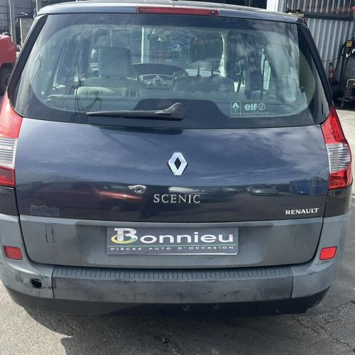 Vehicule-RENAULT-GRAND-SCENIC-2-PHASE-2-2006-d0e182bc8c098008cd9f0a8a70522d644702f5da758a5d30cf225c744c07424a_mtn.jpg
