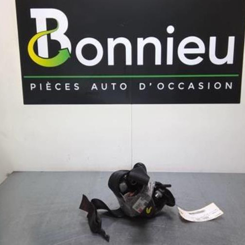 Ceinture avant gauche