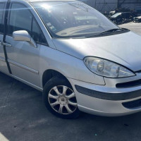 Vehicule-PEUGEOT-807-2004-bf765c13d70d119fab5a0b062d52955379c6a0ac3f213f7d6b07b4a2e54b0b26_mtn.jpg