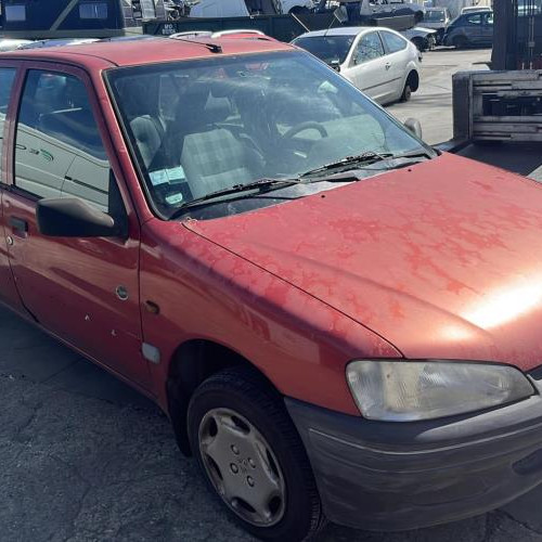 Vehicule-PEUGEOT-106-PHASE-2-1998-1813ac61e0654b1efe5c33a603f93d7b8b9605cba32c3d0c6fb45e124c5b8c62_mtn.jpg