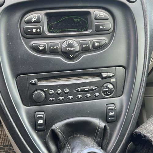 Vehicule-CITROEN-XSARA-PICASSO-PHASE-1-2000-884445ac2543a0d14248793527981682f1b30cc7d13f476326e86414a799028a_mtn.jpg