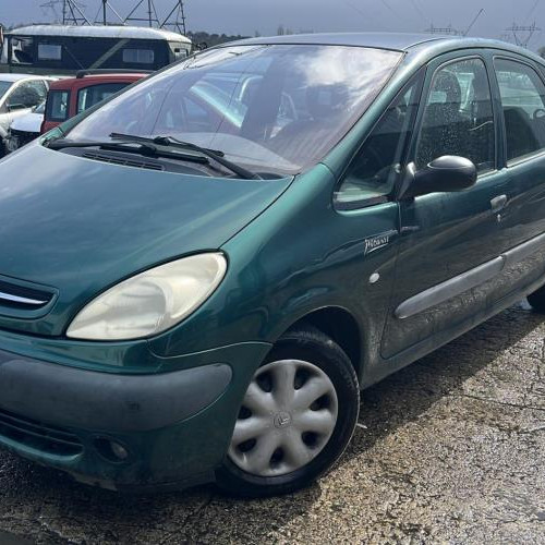 Vehicule-CITROEN-XSARA-PICASSO-PHASE-1-2000-9a500b4a8e32963163c5377fa508abddc9f428f8552bb039d39fd76c28546f2a_mtn.jpg