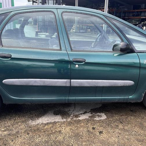 Vehicule-CITROEN-XSARA-PICASSO-PHASE-1-2000-7367624a7a07be2e1b94431eebcaed3d65a1856953bd58a4c9a7d14cabed7f6e_mtn.jpg