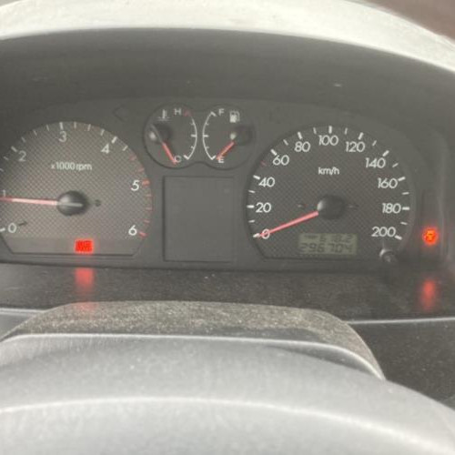 Vehicule-HYUNDAI-TERRACAN-2003-c9f908f2ee75d05774ed87b380e5be9fc979d1a0053ebf5990574e63350badfd_mtn.jpg