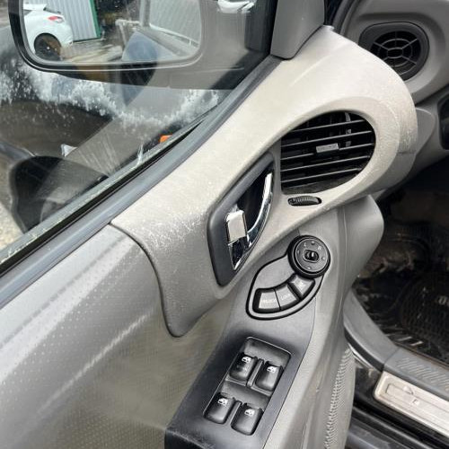 Vehicule-HYUNDAI-SANTA-FE-1-2004-574f49c11770f6f4938ab2623f62249eb9b3f95a01d71e8c025c861424fbf9d0_mtn.jpg