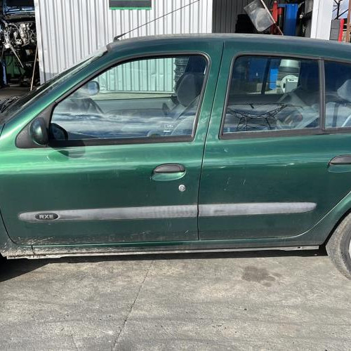 Vehicule-RENAULT-CLIO-2-PHASE-1-2000-e70525b536defe5fcb998d64fb8e625af176f4d95937918bbd48a20d41e55026_mtn.jpg