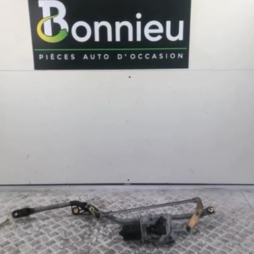 Moteur essuie glace avant