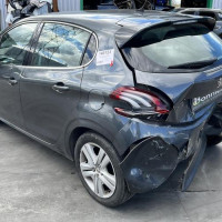 Vehicule-PEUGEOT-208-1-PHASE-2-2015-bbe0dc467096b014e08e004c6a50d2511d517455817acd936bc29c3af53c7515_mtn.jpg