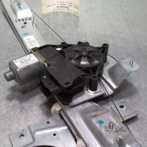 70403570-b87b7f07-6a6f-4409-bdfd-5a11820afa82-Piece-70403570-Moteur-leve-vitre-avant-gauche-9816402180-PEUGEOT-208-1-PHASE-2-16-BLUE-HDI-8V-TURBO-303d773ac3e2e638a41398a66afff093888acc8a7a1bcaa2f644ef080fb4000d_m.jpg
