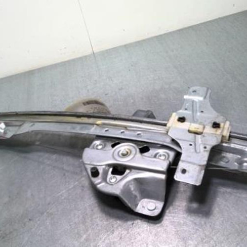 70403570-adb6967f-5a5d-432e-b4ed-077a582c7dab-Piece-70403570-Moteur-leve-vitre-avant-gauche-9816402180-PEUGEOT-208-1-PHASE-2-16-BLUE-HDI-8V-TURBO-5439cf053bba9461f495cd299845c0cf79e2a642b6a31d997fa0d78a5adb1646_m.jpg
