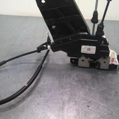 70427377-06b282d0-b6d5-40bd-a859-abbef6f9a170-Piece-70427377-Fermeture-centralisee-avant-droit-JEEP-COMPASS-2-PHASE-1-16-JTD-16V-TURBO-MULTIJET-d7bcef22aff8a9d590ba357dd663957d6078903df33e0df270c639b0b42c1ede_m.jpg