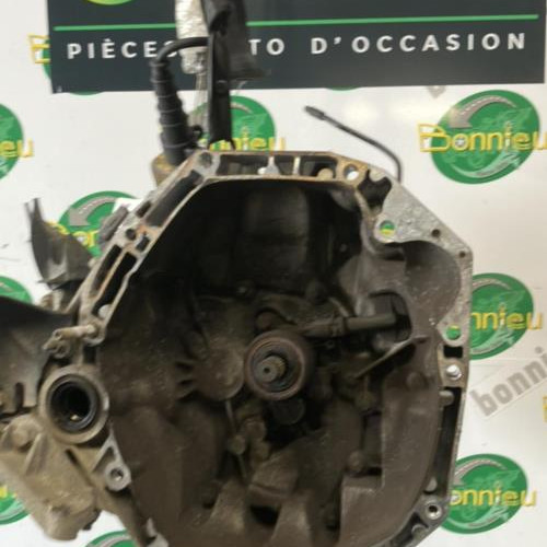 Piece-Boite-de-vitesses-7701723410-RENAULT-TWINGO-2-PHASE-1-fa25b9d4874b0b44082f943e451de03387f9f06875ed8baf58f87e3313e6c991_mtn.jpg
