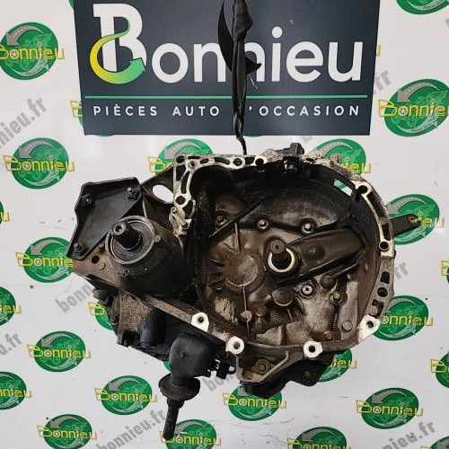 Piece-Boite-de-vitesses-7701723228-RENAULT-CLIO-2-PHASE-2-ba8ee0efb58afc6e1269e61ffa053ce173f4a0b12d2843567e13f803d3ef73ea_mtn.jpg