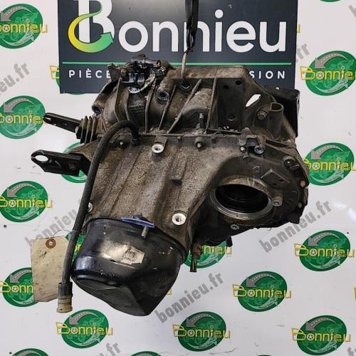 Piece-Boite-de-vitesses-7701723228-RENAULT-CLIO-2-PHASE-2-fa9fe0c80a48bcd43b78c98e9d54d8d7405f11a4258ef2989ba03f17094070bd_mtn.jpg