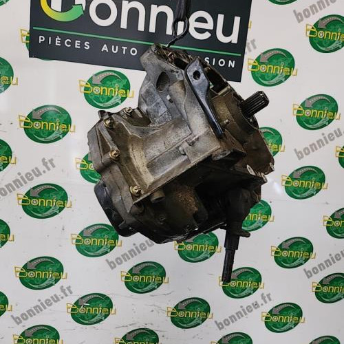 Piece-Boite-de-vitesses-7701723228-RENAULT-CLIO-2-PHASE-2-af4a424e9a813273752e3d110d5b1f8491d7b5944489daa8e2156a0815cd1e9c_mtn.jpg