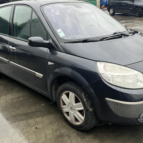 Vehicule-RENAULT-GRAND-SCENIC-2-PHASE-1-2005-fe01293dd3be37fbe4ec05f58c7b3d7ce2ee333ac379136254b2aed3bd0215ce_mtn.jpg