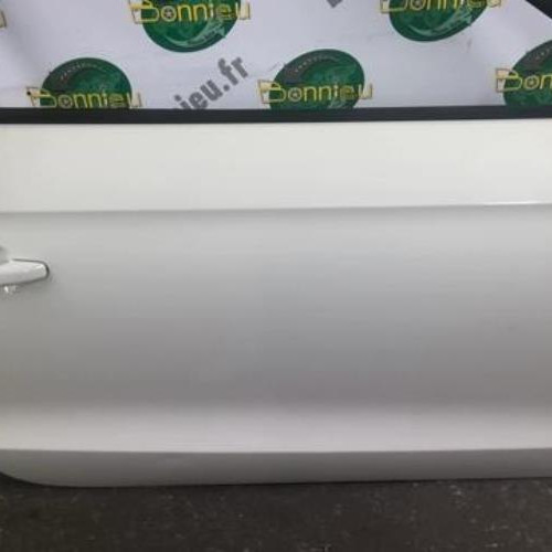 Vehicule-AUDI-A1-1-PHASE-1-2011-59f0011b38d52889bd5f786df3a517dd9e783e8ec53212411757668227b74f6a_mtn.jpg