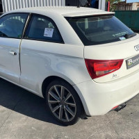 Vehicule-AUDI-A1-1-PHASE-1-2011-f02fddd9a7d5061c39da285eb0a8ce9277ead39acf4d18b2d91a5d4f1da5c35c_mtn.jpg