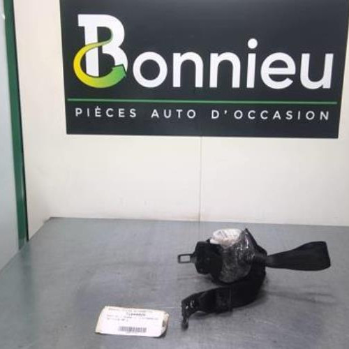 Vehicule-AUDI-A1-1-PHASE-1-2011-6afa1e23d99697240a8dea2bd306258850d8afe58eca60ef72e5a0087d14a19a_mtn.jpg