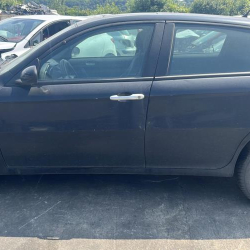 Vehicule-ALFA-ROMEO-147-PHASE-1-2004-854e5d5ca54b03751638cac866c8de6ad3d919bc821ee1a4db0867642de064d6_mtn.jpg