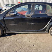 Vehicule-SMART-FORFOUR-1-2004-4875573fa22cdf0594d90c143f5812082e61d6e13a32aaf6de37d4458728f15d_mtn.jpg