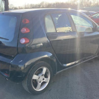 Vehicule-SMART-FORFOUR-1-2004-66ec873cfc6c7f7c39a89ce9824f44c636fd6ca8f252c186af283c948f180a43_mtn.jpg