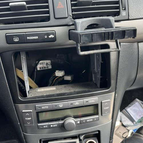 Vehicule-TOYOTA-AVENSIS-2-PHASE-2-2007-2c27bab347d3b3127759dcaa1d0202921c082e9fbb2d751d3397d783946e5446_mtn.jpg