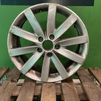 Piece-Jante-5K0601025F-VOLKSWAGEN-GOLF-6-70a82849d74d6cee78d82609fa296bea072ced5ed01a0c018bafef1eb5bef21c_mtn.jpg