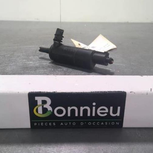 71431686-7f266a75-18ee-40fa-a351-c5389290dd78-Piece-71431686-Pompe-lave-phares-3B7955681-AUDI-A3-2-CABRIO-PHASE-2-20-TDI-16V-TURBO-a4074d6ba032ed3c648eb6083df39d44763d1ed924eb9389d8831e7409de958b_m.jpg