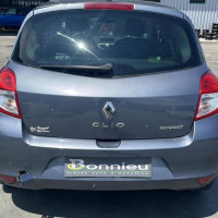 Vehicule-RENAULT-CLIO-3-PHASE-2-2010-41c92193eb45fc94f9cc9583d291d4a402d297eec8545de4e005dd376fc17385_mtn.jpg