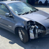 Vehicule-RENAULT-CLIO-3-PHASE-2-2010-676a667a4b51c4c8da7c35448707ab80a4312e7b0ed966a62fdf34d8815f049f_mtn.jpg