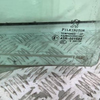 71575430-c4bcf601-4e18-47c3-8752-2fe459fbfaca-Piece-71575430-Vitre-arriere-droit-9204K8-PEUGEOT-207-PHASE-1-14i-8V-8387aa4bcbff3084ec50f9c332bf8e41649892975748abf5b6c59be81ffae89d_m.jpg
