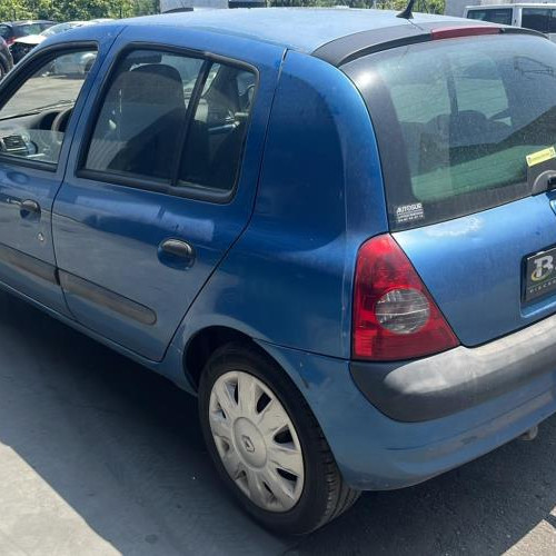 Vehicule-RENAULT-CLIO-2-PHASE-2-2003-87357a49d99b52eea0d868afd7e22aceee6af6e65a6aa7a30289185092867bd6_mtn.jpg