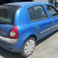 Vehicule-RENAULT-CLIO-2-PHASE-2-2003-aa953777f383ed8f32c6903400679ea310d897d2e3eff2a80ff2695e6bef7cbf_mtn.jpg
