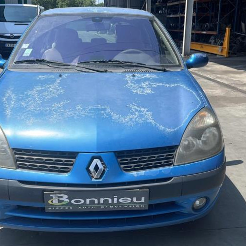 Vehicule-RENAULT-CLIO-2-PHASE-2-2003-efcc86379d3b634c138d2864f3f73445992670db7d16df6eb84d3f508589658d_mtn.jpg