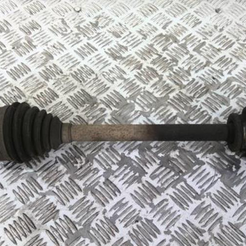 71601474-d4987c46-154a-4a76-8d73-59824877fa5a-Piece-71601474-Cardan-gauche-8200613824-RENAULT-CLIO-2-PHASE-2-15-DCI-8V-TURBO-775ffcf14742900ab81347659fc364c079b480d365f2ff529ef5b1101425b4c4_m.jpg