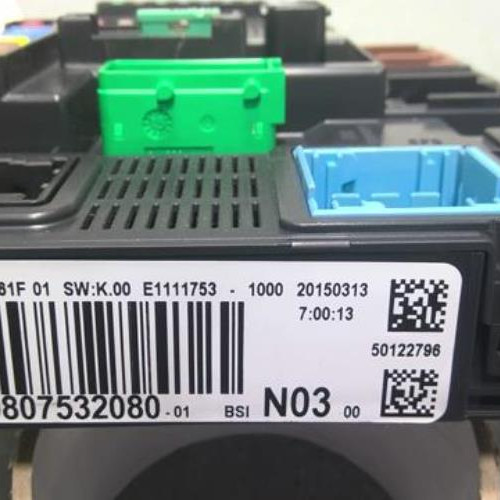 71627856-ad7ec0a9-1036-48b1-8ea4-b786669cf140-Piece-71627856-Boitier-servitude-moteur-PEUGEOT-208-1-PHASE-2-12-VTI-12V-9e8037358ad325751245936d8e30319f6a607f2df3ab2a24d1ef426e8294b93d_m.jpg