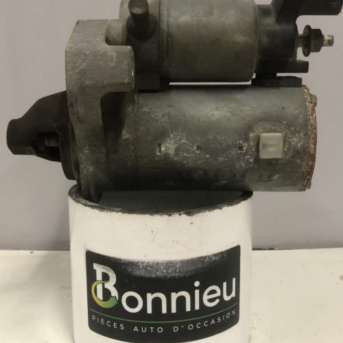 71627866-c3b8a308-f656-4c1b-9b80-6da1eb564da6-Piece-Demarreur-9671530880-PEUGEOT-208-1-PHASE-2-059f9dfdd80eba3487252f7376d3b73c1f2f5d5bbb2fdbd230e68ab566a7189a_m.jpg