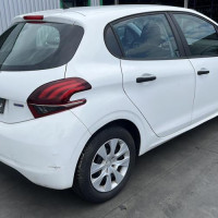 Vehicule-PEUGEOT-208-1-PHASE-2-2015-ddf8250b44df4232789544bc12f24319e7e31aea337d29714b601e7a792a2649_mtn.jpg