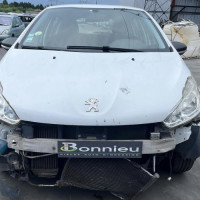 Vehicule-PEUGEOT-208-1-PHASE-2-2015-4534746bb9dfde89f08f01a879396e29725f4066507ebb506059d067214df7dd_mtn.jpg