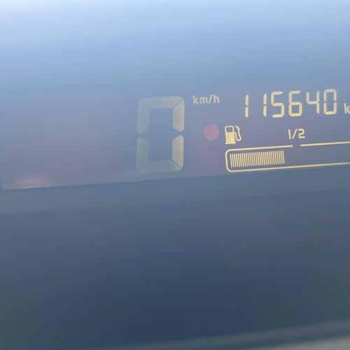 Vehicule-RENAULT-TWINGO-1-PHASE-3-2002-a568055fd80572be53b6ff28ffa3c738ce6f7b0e77eef442cdd0f2984d4c9d54_mtn.jpg