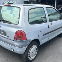 Vehicule-RENAULT-TWINGO-1-PHASE-3-2002-fbf101d0f2ddbaeca70d0943bc7d8659698ca82e6800f8fd1f72517d7b61bab0_mtn.jpg