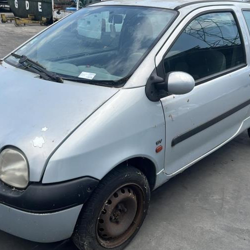 Vehicule-RENAULT-TWINGO-1-PHASE-3-2002-7e91317a59d7ae1b92b6b3c3d763e437cbc157929b9ee3afd527e28c948d2642_mtn.jpg