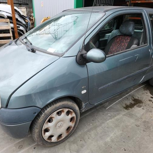 Vehicule-RENAULT-TWINGO-1-PHASE-3-2006-5a23610339f089f602b0cdab7a330a1a797cebeaa815e43a5aef55e62b167608_mtn.jpg