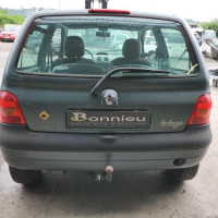 Vehicule-RENAULT-TWINGO-1-PHASE-3-2006-0b9ca57c17ad1cabc12796ae8c4e78b8ddc25fa60aa1a377363999397ed509de_mtn.jpg
